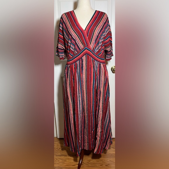 BloomChic Dresses & Skirts - BloomChic Women’s Multicolor Striped Maxi Dress